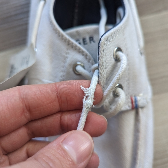 Men's Tommy Hilfiger canvas shoe - Picture 6 of 7